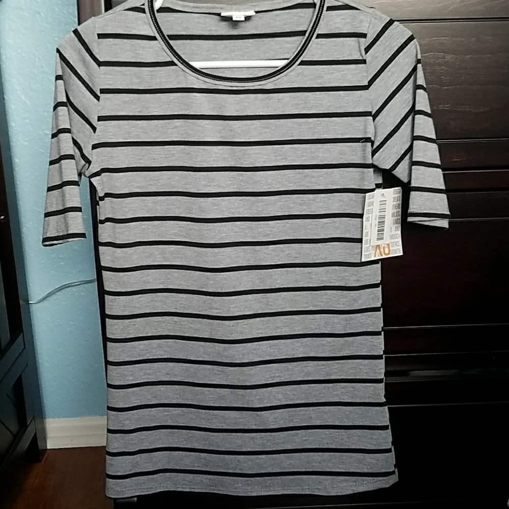 Lularoe Gigi top- BNWT